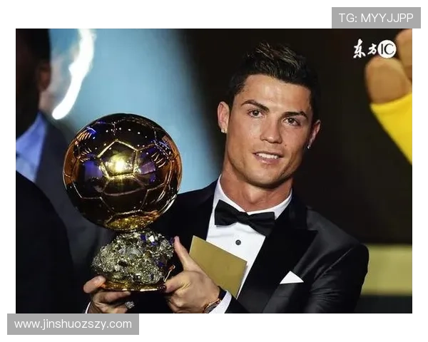 戴奇教练团队成员沃恩、斯通等四人曾效力诺丁汉森林历史背景揭秘 戴奇教练团队成员沃恩、斯通等四人曾效力诺丁汉森林历史背景揭秘